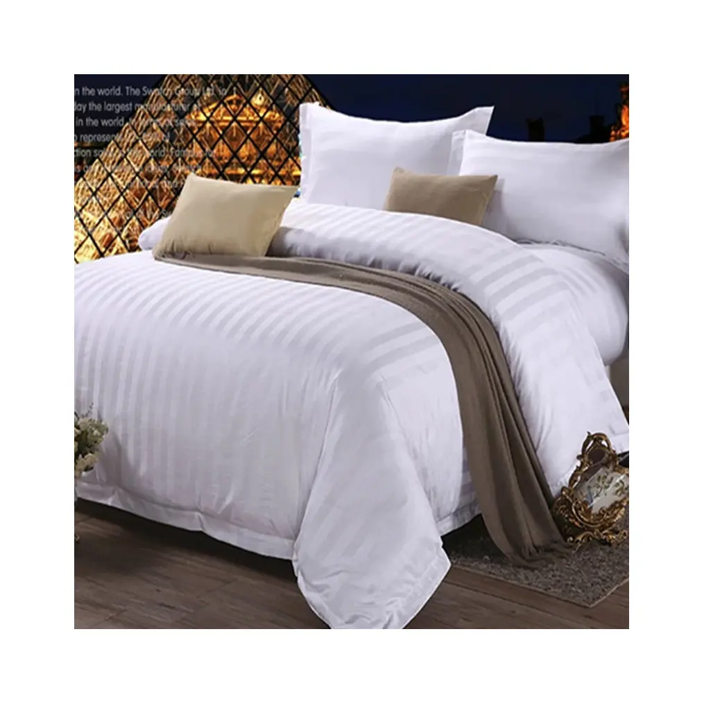 Vente en gros de linge de lit d'hôtel 250TC ensemble de literie blanc housse de couette ensemble de draps de lit 3cm à rayures 100% coton ensemble de literie