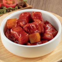 Wholesale Traditional Chinese Spicy Braised Pork Cubes Freeze-Dried Instant Style Ready Meal Food for Children in Bag