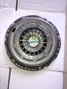 SKODA Superb Octavia GOLF T IGUAN Q3 Nuevas piezas automotrices Kit de embrague 06J141015A/06J141015K/06J141015J/6243976340 VW Audi Modelos - Product Image 3