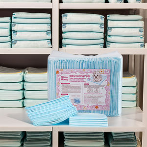 Confezione da 50 monouso da 45x33cm traspirante pannolini per adulti protezione anti-perdita fasciatoio per cura del bambino stampato con pannolini per pipì - Product Image 1