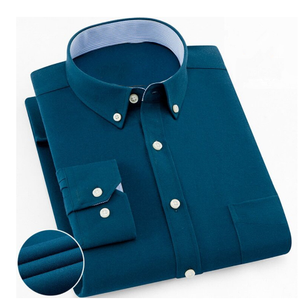 <span class=keywords><strong>Camicia</strong></span> da uomo a maniche lunghe, vestibilità <span class=keywords><strong>regular</strong></span>, tinta unita, in tessuto Oxford. - Product Image 2