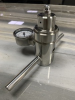 Régulateur de pression de gaz chauffé à la vapeur en acier inoxydable 316L réglable 0-250 Psig Entrée maximale 6000 Psig Cv 0.025/0.06/0.2 1/2 1/4\"