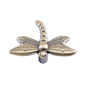 Offre Spéciale laiton libellule armoire <span class=keywords><strong>tiroir</strong></span> poignées en alliage de zinc animal créatif en forme de boutons - Product Image 1
