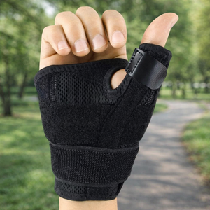 Attelle de pouce respirante personnalisée, support de poignet réglable pour main gauche ou droite - Product Image 1
