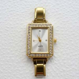 Montre à quartz pour femme, bracelet à breloques modulaires, sertie de diamants carrés, style européen et américain, en alliage, à personnaliser, tendance - Product Image 2