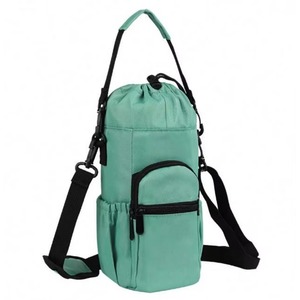 Échantillon gratuit : Housse de transport isotherme imperméable pour téléphone portable et gourde de 40 oz, à porter en bandoulière - Product Image 4