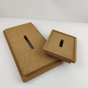 Le fabricant fournit le réservoir à gants avec un couvercle en liège avec des étapes pour creuser des trous - Product Image 2