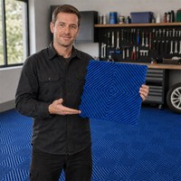 Dalles de sol modulaires en plastique antidérapantes Tianfu New Fashion Interlocking PP avec design graphique pour garage et atelier