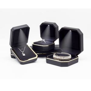 Заводские Оптовые Роскошные серьги, коробки для колец, нефритовые подвески, черное светодиодное освещение, индивидуальные шкатулки для ювелирных изделий - Product Image 6