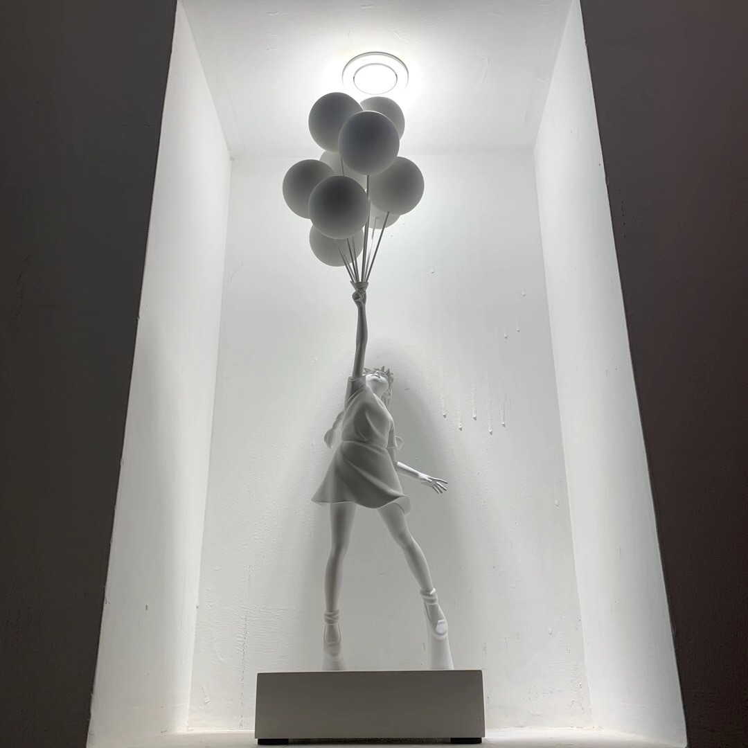 彫刻/オブジェ FLYING BALLOONS GIRL GESSO ver BANKSY Discover the Enchanting Flying Balloon Girl Banksy Sculpture