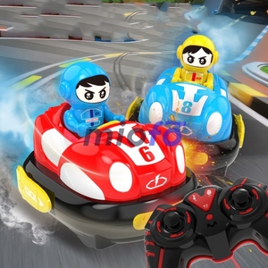 2 PCS Rc Car con Spray 2-Player Bumper Cars Juego divertido Niños Vehículo eléctrico Juguetes con control remoto Coche Regalo perfecto - Product Image 4