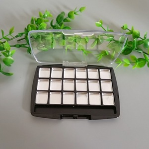 Simple Eyeshadow And Lipstick Case 18 Colors 15x14mm Inner Diameter Cosmetic Storage <b>Plastic</b> <b>Container</b> For Sample Packaging - Product Image 3