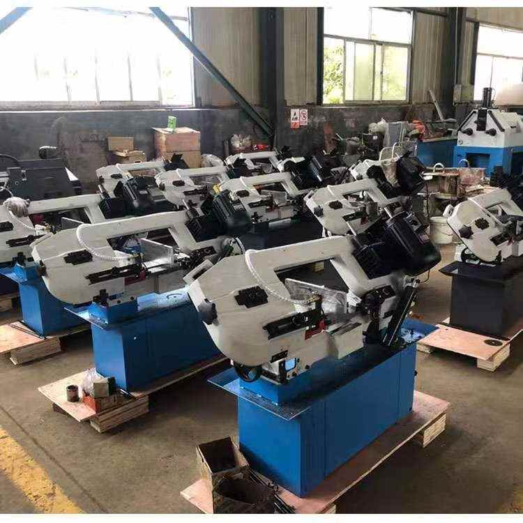 Faible Coût D'entretien Horizontale Scie À Ruban De Coupe Machine