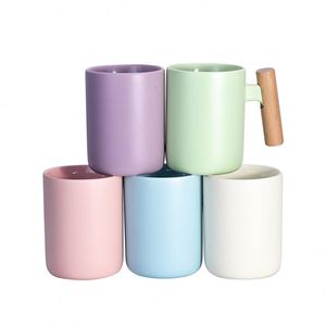 Mug en céramique mate Auplex Fashion Sublimation Blanks 11oz avec poignée en bois - Fond rond - Vente en gros - Logo personnalisé - Product Image 1