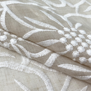 Tessuto in Cotone Ricamato Harvest, Tessuto in Poliestere e Cotone con Design Floreale Ricamato per Abiti da Sposa - Product Image 2