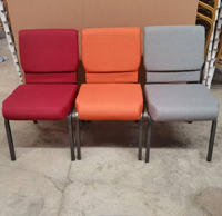 Chaise d'église/hôtel empilable en fer STG Modern Congregation avec étagère de rangement pour école, salle de réunion, salle, cathédrale