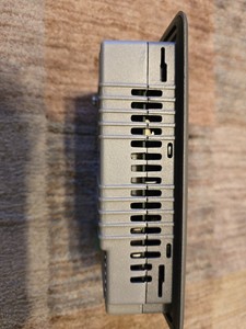Panel HMI Beijer Mitsubishi E1071 Usado - Product Image 5