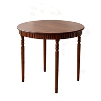 Ensemble table et chaises rondes en noyer massif de style médiéval et français, idéal pour les pâtisseries et les petites maisons
