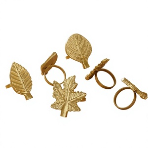 Anillos para Servilletas con Forma de Hoja Dorada, Decoración Moderna para Mesa de Latón, 4.5 cm, Accesorios Duraderos para Bodas y Fiestas - Product Image 5