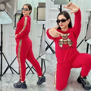 Vêtements de créateurs très demandés, grandes marques, ensembles loungewear à manches longues pour femmes, vêtements de luxe pour femmes, sweat à capuche pour femmes, ensemble jogging pour femmes - Product Image 5