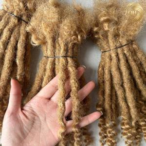 Capelli Umani al 100% Remy Brasiliani, Dreadlocks Deep Goddess 10" 1cm # 27 Extension Dreadlock Biondo Miele Fatte a Mano per Donne Nere - Vendita all'Ingrosso - Product Image 3