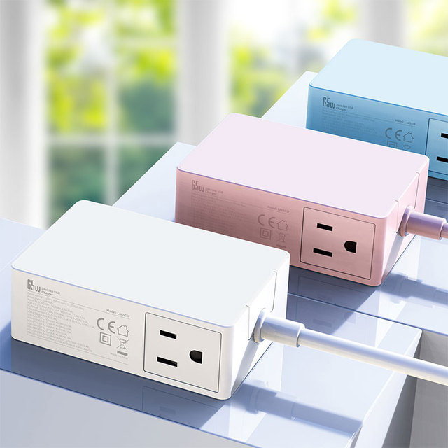 Bluetimes Slim Lightweight 6in1 65W Desktop Power Strip Charging Station With Two Type C Ports and Two USB-A Ports