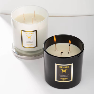 Vela Aromática de Cera de Soya con 3 Mechas en Frasco de Vidrio Blanco y Negro Personalizada al por Mayor de Fábrica AIKUN para Decoración del Hogar, Restaurantes y Festivales - Product Image 1