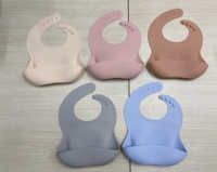 Qualité alimentaire Écologique LFGB Meilleure Vente Étanche Lavable Résistant Aux Taches Imperméable Bébé Bavoir Bavette En Silicone Pour Bébé