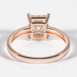 แหวนมอสซาไนต์ทรงเจ้าหญิง 2.2 กะรัต ทอง 10k 14k 18k สีเหลือง ดีไซน์คลาสสิก เครื่องประดับสั่งทำได้ ของขวัญงานแต่งงานสำหรับผู้หญิง - Product Image 2