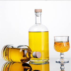 Botellas de Vidrio Transparentes de Lujo para Licores de 100ml, 200ml, 375ml, 500ml, 750ml y 1000ml, para <span class=keywords><strong>Ron</strong></span>, Tequila, Vodka, con Tapa de Madera - Product Image 3