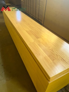 Tablero de Madera de Pino de Tres Capas Resistente al Agua de 21/27 mm, Panel de Encofrado Amarillo de 3 Capas para Encofrado de Hormigón - Product Image 1