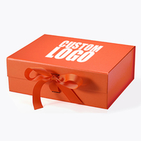 Boîte cadeau pliante magnétique de luxe avec lamination mate et gaufrage, matériaux recyclés, emballage personnalisable