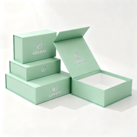 Boîte cadeau magnétique pliable de luxe sur mesure en matériaux recyclés, fermeture magnétique, emballage rigide en carton pour vêtements