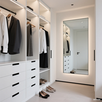 Meubles de garde-robe intérieurs modernes personnalisables avec un style unique pour la décoration des villas et des appartements