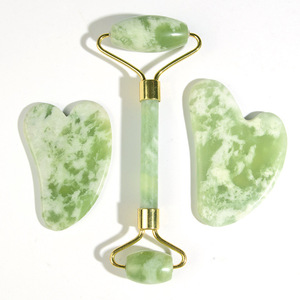 Ensemble <span class=keywords><strong>de</strong></span> massage visage Liaoning : <span class=keywords><strong>Rouleau</strong></span> <span class=keywords><strong>de</strong></span> <span class=keywords><strong>jade</strong></span> et planche Gua Sha, appareil <span class=keywords><strong>de</strong></span> beauté Xiuyu, pour salon <span class=keywords><strong>de</strong></span> beauté, étanche, raffermissant en forme <span class=keywords><strong>de</strong></span> cœur - Product Image 3