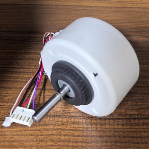 มอเตอร์พัดลม Y4S476C016 220-240V 50Hz 35W 4P สำหรับอะไหล่เครื่องปรับอากาศ Hisense - Product Image 3