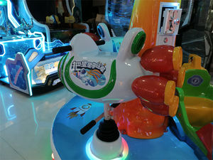 เครื่องเล่นม้าหมุนขนาดเล็ก 3 ที่นั่ง สำหรับเด็กเล่นในร่มและกลางแจ้ง ราคาโรงงาน ขาย - Product Image 3