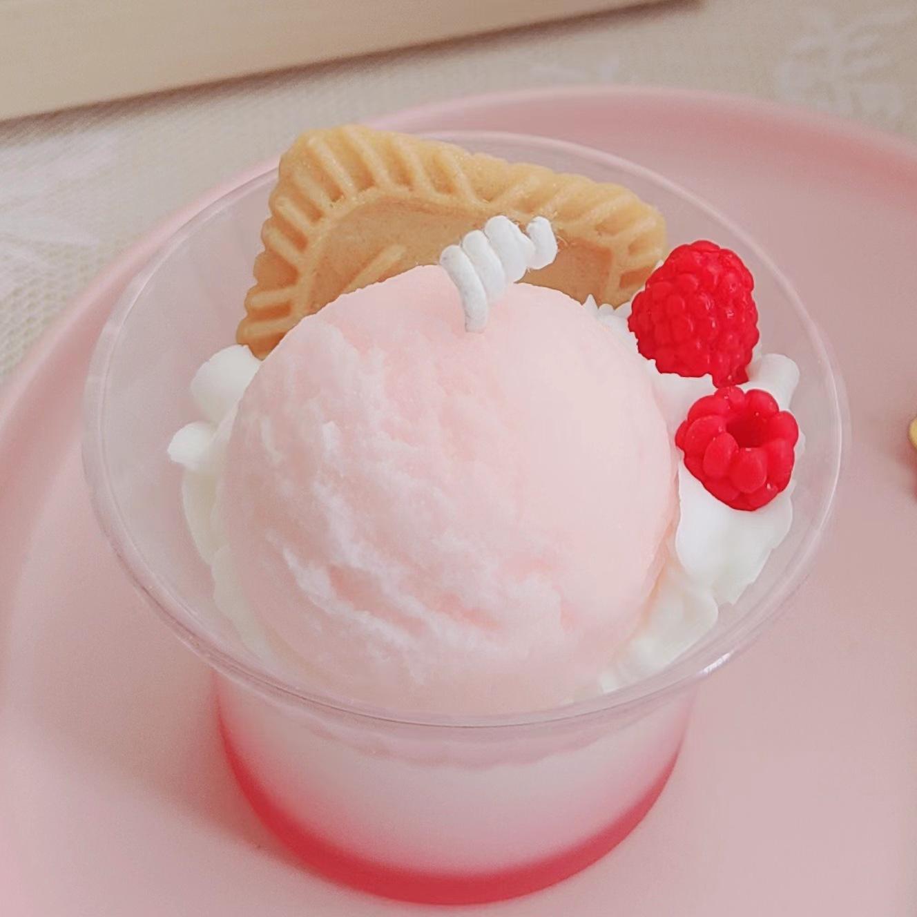 Ice cream red