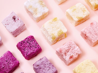 Fabrieksleverancier van gevriesdroogde yoghurtblokjes, gevriesdroogde yoghurtballetjes, diverse smaken, groothandel, OEM-verpakkingen