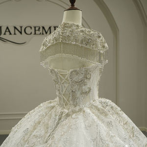 Vestido de Novia Moderno GT26018 con Manga Corta, Borlas, Estilo Imperio, con Chal, Largo hasta el Suelo, con Flores de Encaje y Cristales - Product Image 6