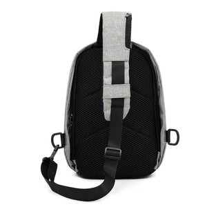 Venta caliente USB al por mayor impermeable pecho Hombre de deportes viajes viaje bolso de la honda - Product Image 2