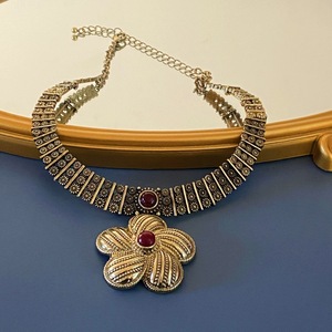 Vintage <strong>Jewelry</strong>, Heavy Craftsmanship, Exotic Style, Classic <strong>Gem</strong>-encrusted Necklaces, High-end Antiques - Product Image 2
