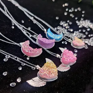 Wholesale Natural Crystal Heart Pendant Hand Rainbow Aura Crystal Cluster Carving Moon Star Crystal Necklace