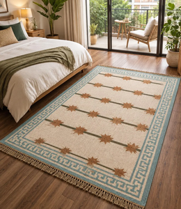 Tapis artisanal en laine et jute bleu à bordures bohèmes, motif géométrique Kilim, pour salon ou chambre, revêtement de sol style sud-ouest, taille personnalisable - Product Image 1