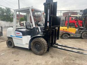 Montacargas Diésel TCM Usado de 5 Toneladas FD50 FD30 FD70 en Venta, Procedente de Japón, Precio Económico, Montacargas de Segunda Mano de Combustión Interna - Product Image 3