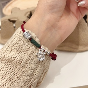 Pulsera de plata pura con dije de dibujos animados del Dios de la Fortuna y cuerda roja para uso diario de mujer - Product Image 3