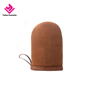 Gant autobronzant en velours pour applicateur de lotions avec logo personnalisé en vente - Product Image 6