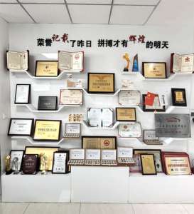 El <span class=keywords><strong>aceite</strong></span> de limpieza del motor del automóvil elimina de manera eficiente el lubricante y el <span class=keywords><strong>limpiador</strong></span> de lavado del motor de lodo - Product Image 6