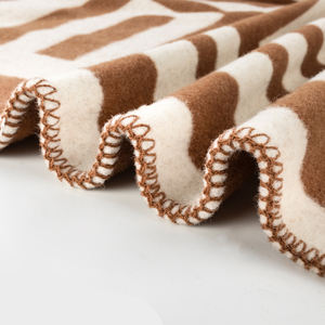 ウールブランケット博士タッセル付きウールブランケット - Product Image 3