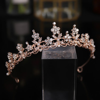 Couronne ondulée en alliage de couleur or Rose avec perles strass fleur diadèmes en métal Accessoire Femme accessoires de mariage de luxe pour Brid